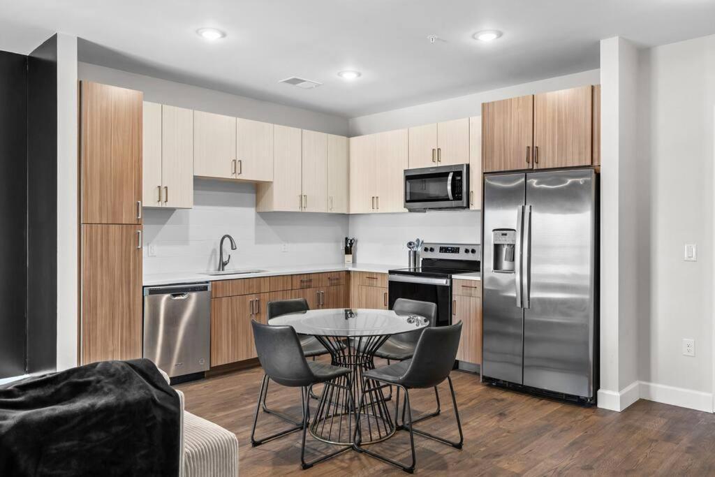 The Hollywood Suite The Gulch Нашвил Екстериор снимка